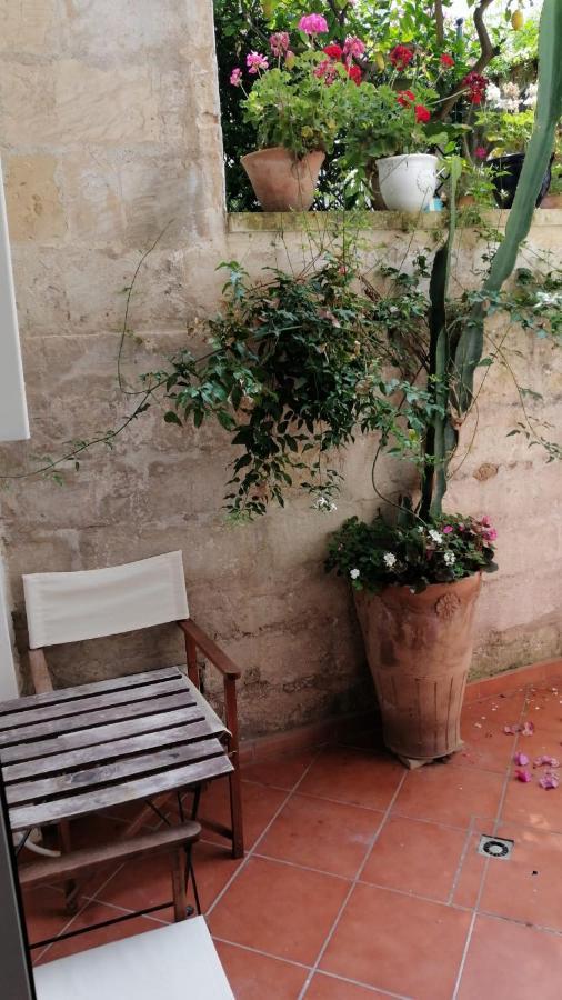 Le Volte Di San Leonardo Apartment Лече Екстериор снимка